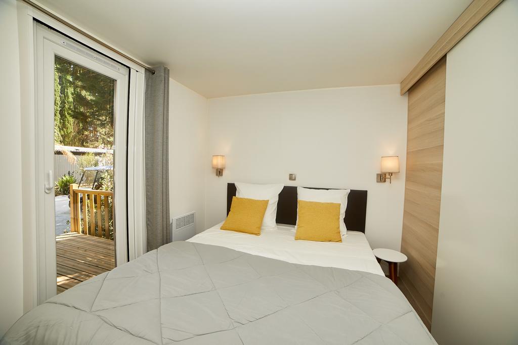 Ecolodge L'Etoile D'Argens Officiel Сен-Агулф Екстериор снимка